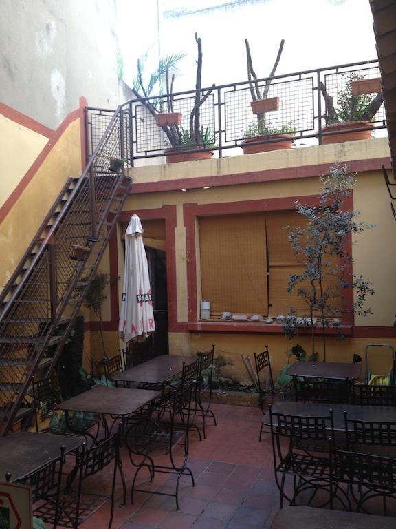 Hotel Restaurant Le Central Châteaurenard Esterno foto